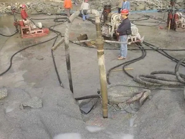 阿拉尔基础下沉注浆